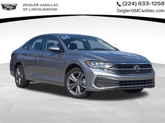 Used 2024 Volkswagen Jetta SE image 1