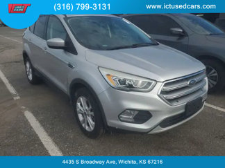 Used 2017 Ford Escape SE w/ Equipment Group 201A image 1