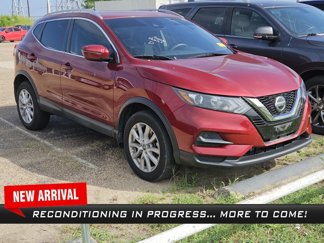 Used 2020 Nissan Rogue Sport SV image 1