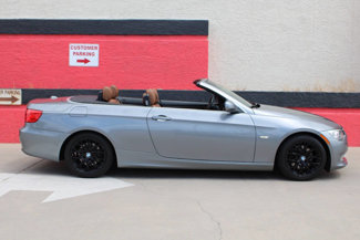 Used 2011 BMW 328i Convertible image 1