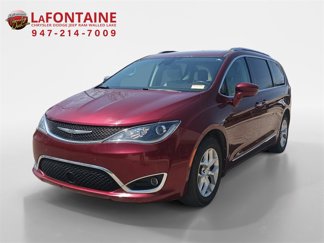 Used 2017 Chrysler Pacifica Touring-L Plus w/ Advanced Safetytec Group image 1