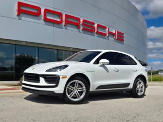 Certified 2022 Porsche Macan image 1