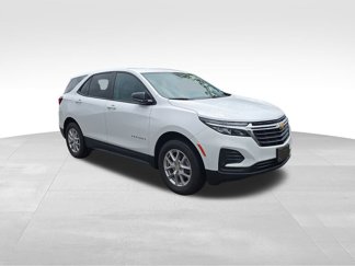 Used 2023 Chevrolet Equinox LS w/ LS Convenience Package image 1