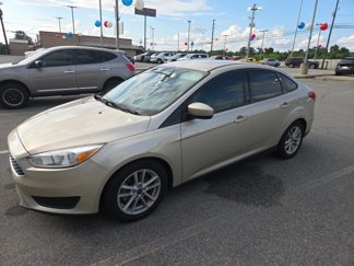 Used 2018 Ford Focus SE image 1