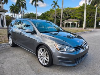 Used 2016 Volkswagen Golf Limited Edition image 1