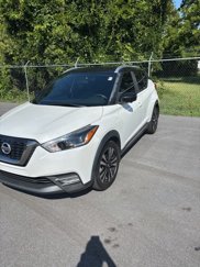 Used 2019 Nissan Kicks SR image 1