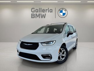 Used 2023 Chrysler Pacifica Limited image 1