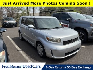 Used 2010 Scion xB image 1
