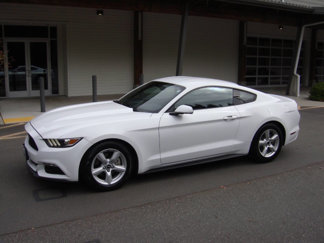 Used 2017 Ford Mustang Coupe image 1