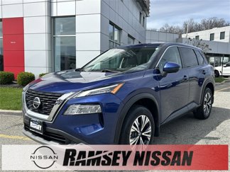 Certified 2021 Nissan Rogue SV image 1