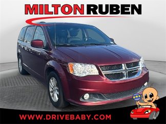 Used 2019 Dodge Grand Caravan SXT image 1
