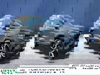 Certified 2022 Volkswagen Taos SE image 1