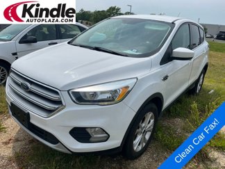Used 2017 Ford Escape SE w/ SE Cold Weather Package image 1