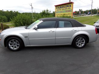 Used 2005 Chrysler 300 Touring image 1