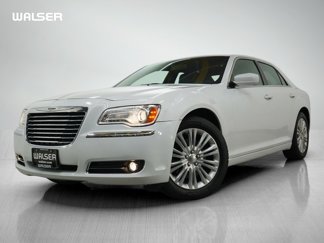 Used 2014 Chrysler 300 AWD w/ Driver Convenience Group video 1