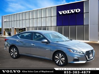 Used 2022 Nissan Altima 2.5 SV image 1