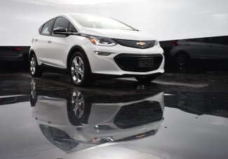 Used 2018 Chevrolet Bolt LT image 1