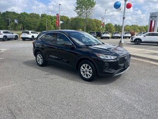 Used 2023 Ford Escape Active image 1