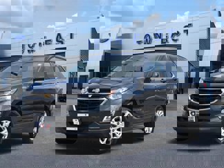 Used 2018 Chevrolet Equinox LT image 1