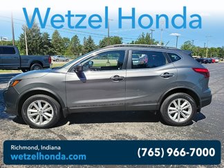 Used 2018 Nissan Rogue Sport SV image 1