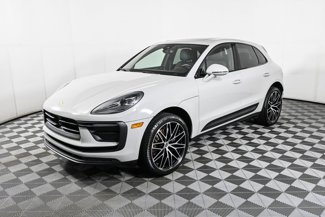 Used 2023 Porsche Macan Turbo image 1