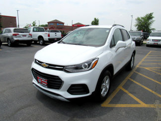 Used 2017 Chevrolet Trax LT w/ LT Convenience Package image 1