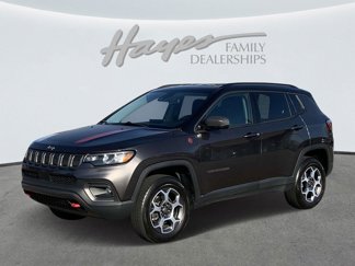 Used 2022 Jeep Compass Trailhawk w/ Trailhawk Convenience Group image 1