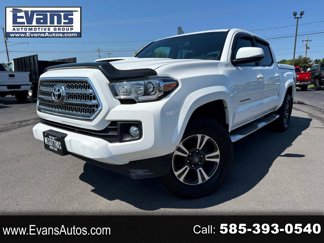 Used 2016 Toyota Tacoma TRD Sport image 1