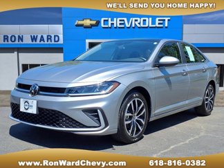 Used 2025 Volkswagen Jetta SE image 1