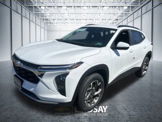 New 2025 Chevrolet Trax LT w/ Driver Confidence Package image 1