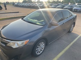 Used 2012 Toyota Camry LE image 1