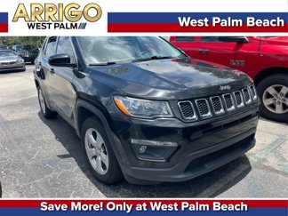 Used 2020 Jeep Compass Latitude image 1