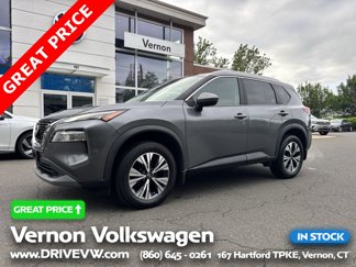 Used 2022 Nissan Rogue SV w/ SV Premium Package image 1