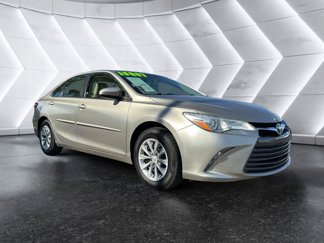 Used 2016 Toyota Camry XSE image 1