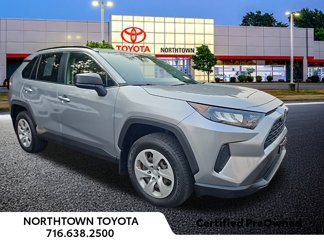 Used 2019 Toyota RAV4 LE image 1
