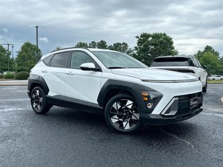 Used 2024 Hyundai Kona SEL image 1