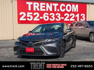 Used 2023 Toyota Camry SE image 1