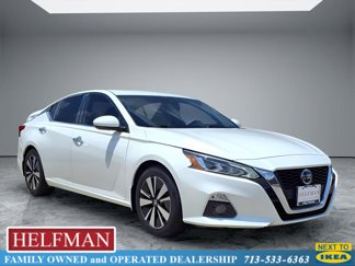 Used 2020 Nissan Altima 2.5 SV image 1