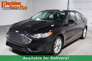 Used 2019 Ford Fusion SE image 1