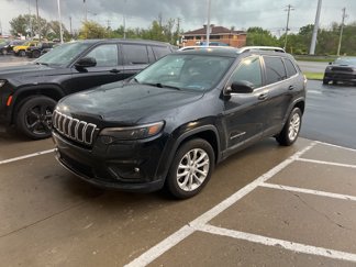 Used 2019 Jeep Cherokee Latitude w/ Popular Appearance Group image 1