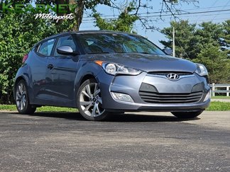 Used 2017 Hyundai Veloster image 1