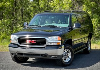 Used 2002 GMC Yukon XL 2500 SLT image 1