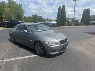 Used 2011 BMW 335i Convertible image 1