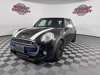 Used 2015 MINI Cooper S image 1