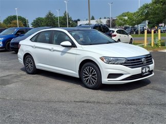 Used 2020 Volkswagen Jetta SE image 1