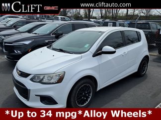 Used 2017 Chevrolet Sonic LT image 1