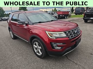 Used 2017 Ford Explorer XLT w/ Equipment Group 202A image 1