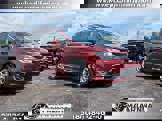 Used 2019 Chrysler Pacifica Touring-L Plus image 1