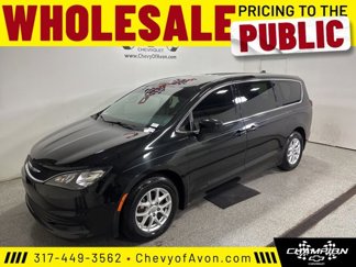 Used 2017 Chrysler Pacifica Touring image 1