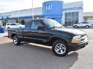 Used 2001 Chevrolet S10 Pickup LS w/ Preferred Equipment Group video 1